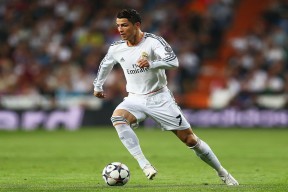 内马尔爆冷击败MAD，突破纪录引爆全场！-乐动官网